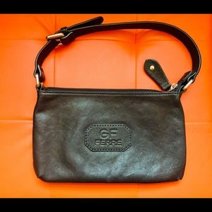 ❤️NWOT GianFranco Ferre designer small genuine leather purse black. Rare 😎